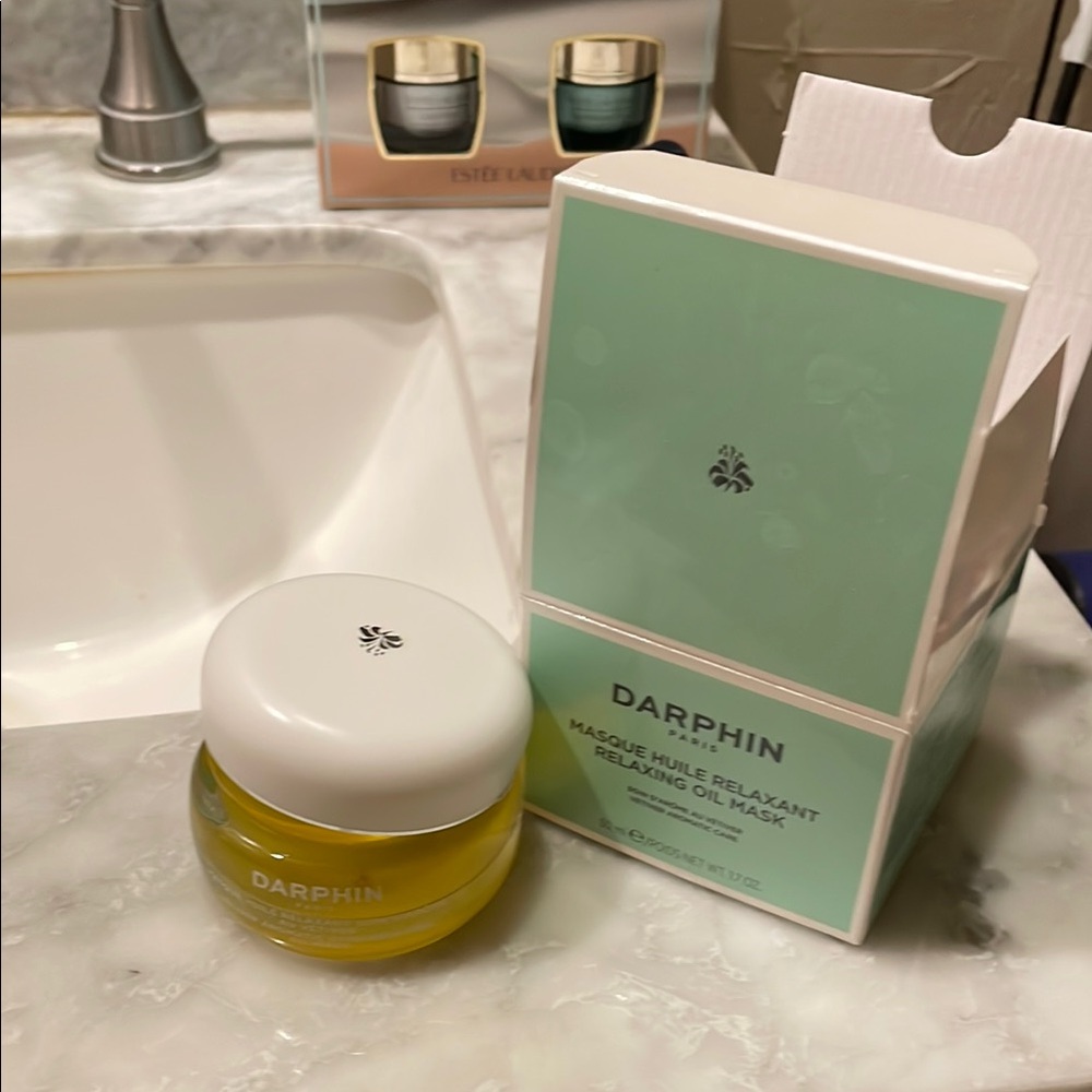 Darphin Relaxing Oil Mask - Yellow Jar with Mint Box
